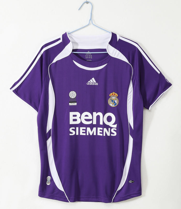 MAILLOT RETRO REAL MADRID EXTERIEUR 2006/2007