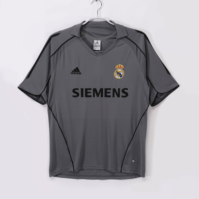 MAILLOT RETRO REAL MADRID EXTERIEUR 2005/2006
