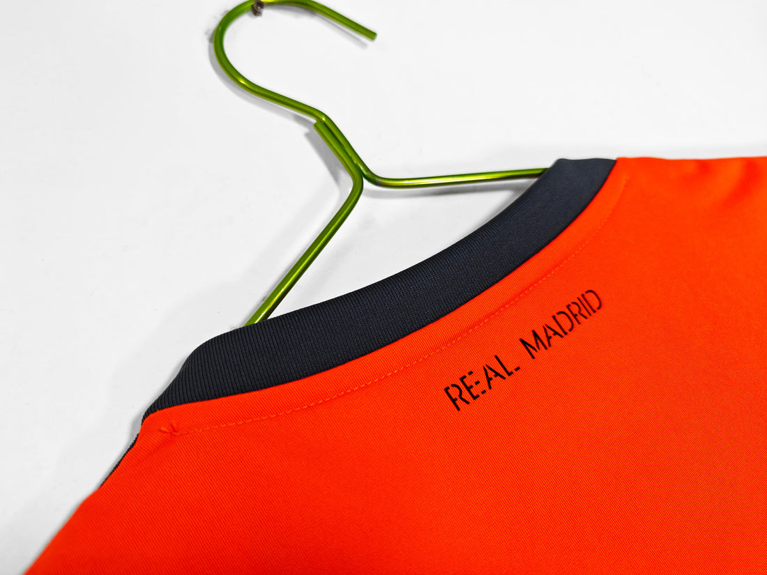 MAILLOT RETRO REAL MADRID THIRD 2013/2014