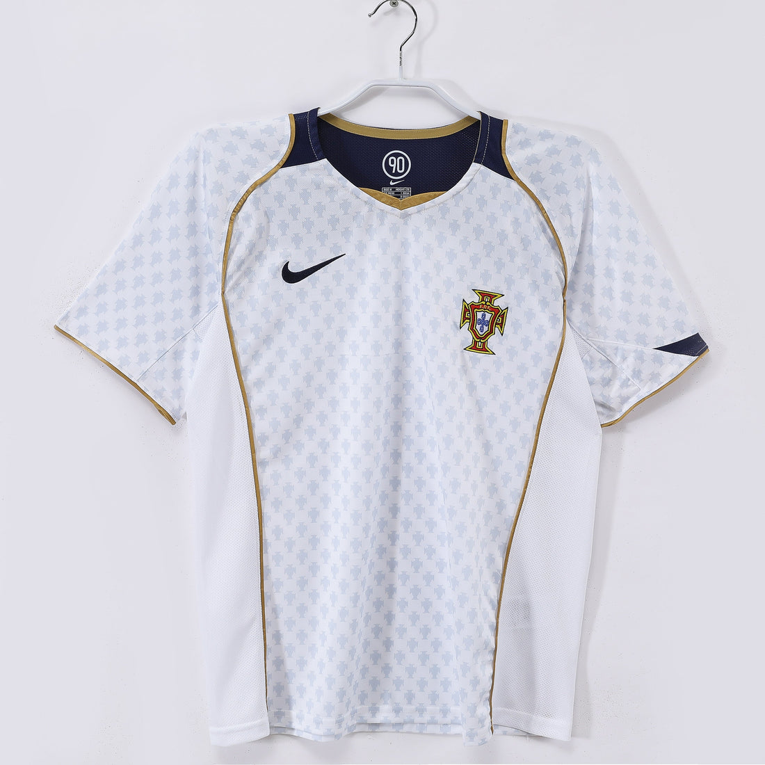 MAILLOT RETRO PORTUGAL EXTERIEUR 2004/2005