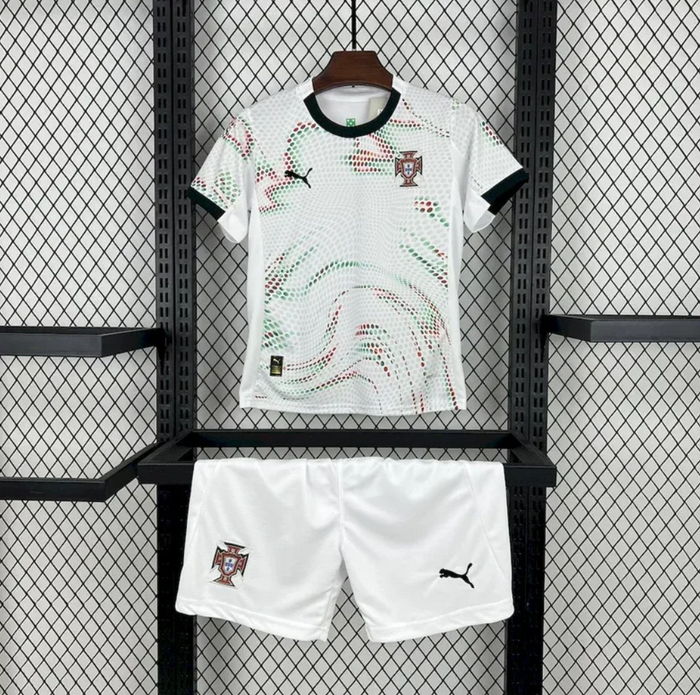Kit Enfant Portugal Extérieur 2025/2026