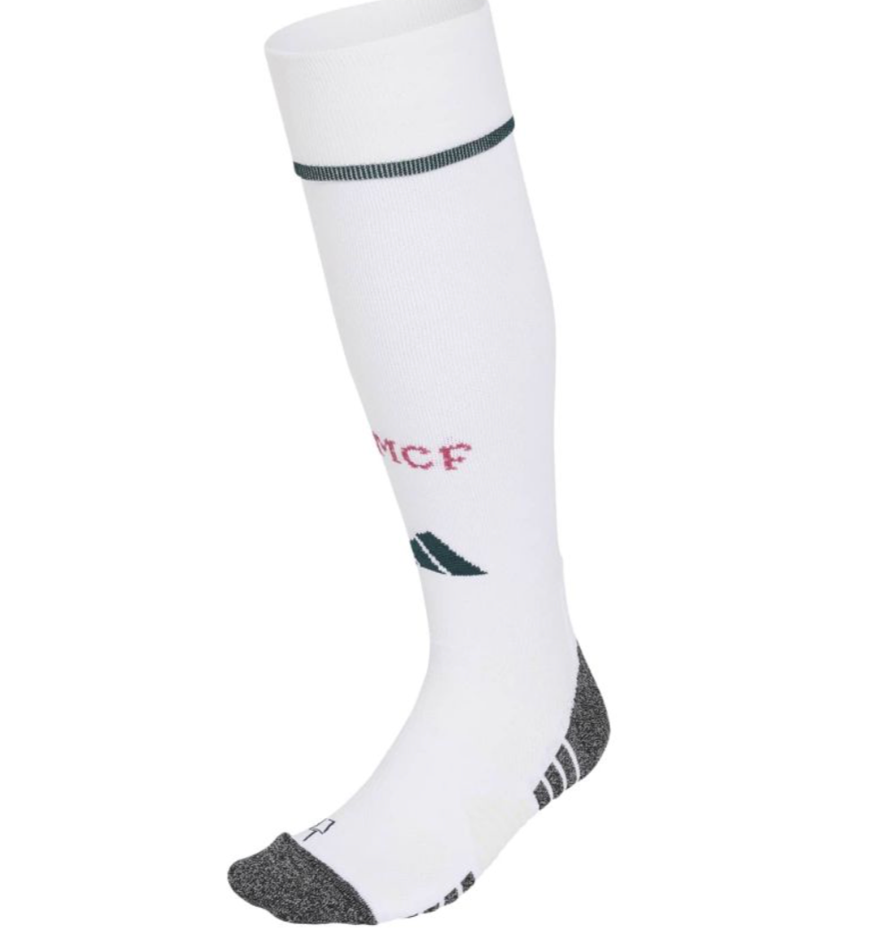 KITS ENFANT REAL MADRID DOMICILE 2026/2027