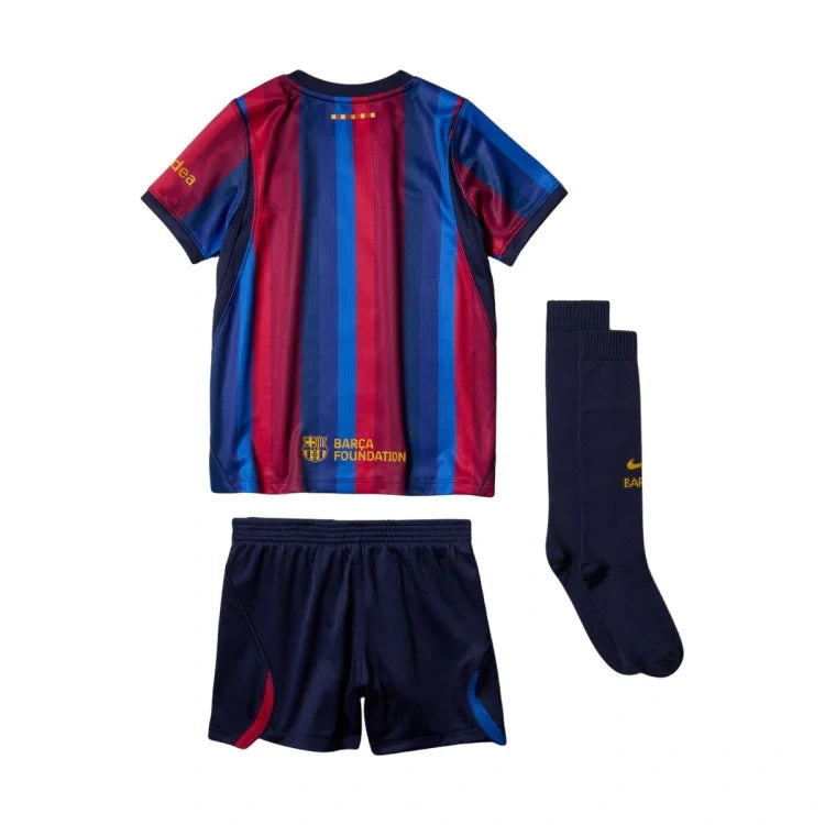 KITS ENFANT BARCELONE DOMICILE 2026/2027
