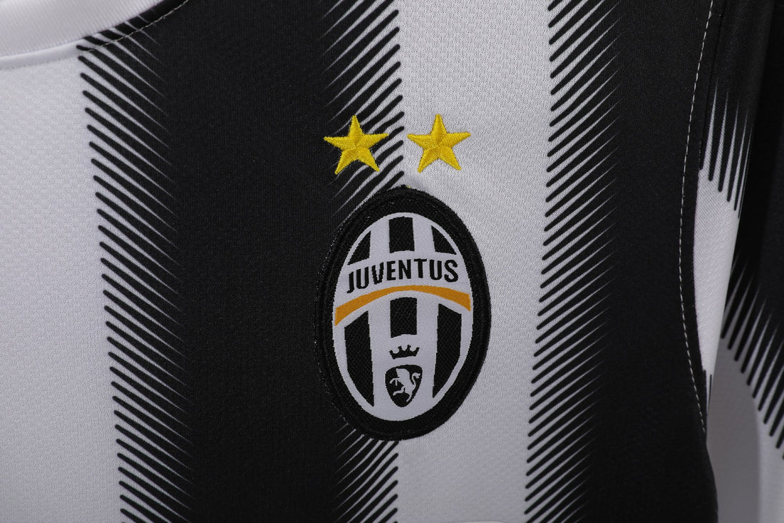 MAILLOT RETRO JUVENTUS DOMICILE 2011/2012