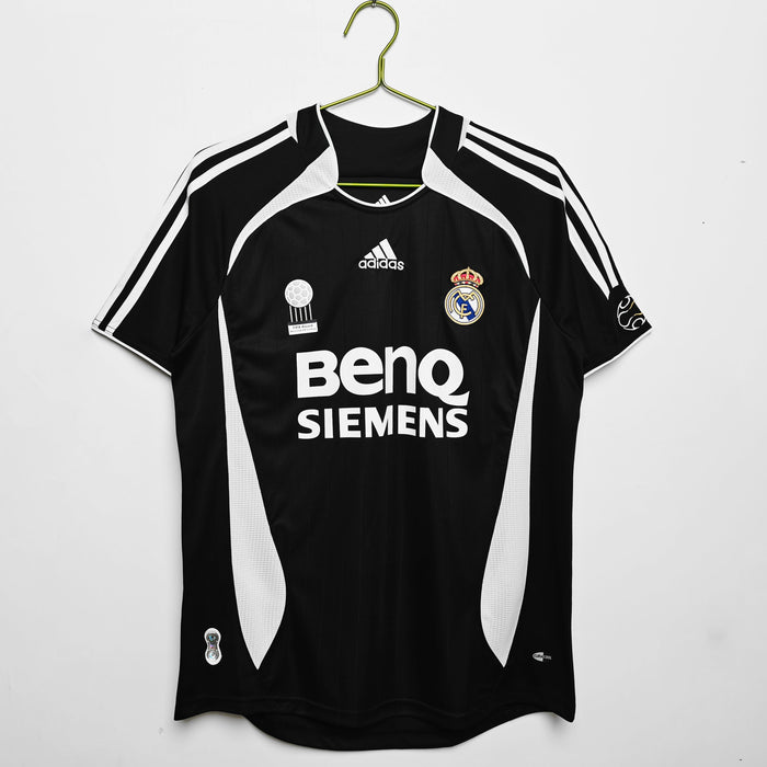 MAILLOT RETRO REAL MADRID EXTERIEUR 2006/2007